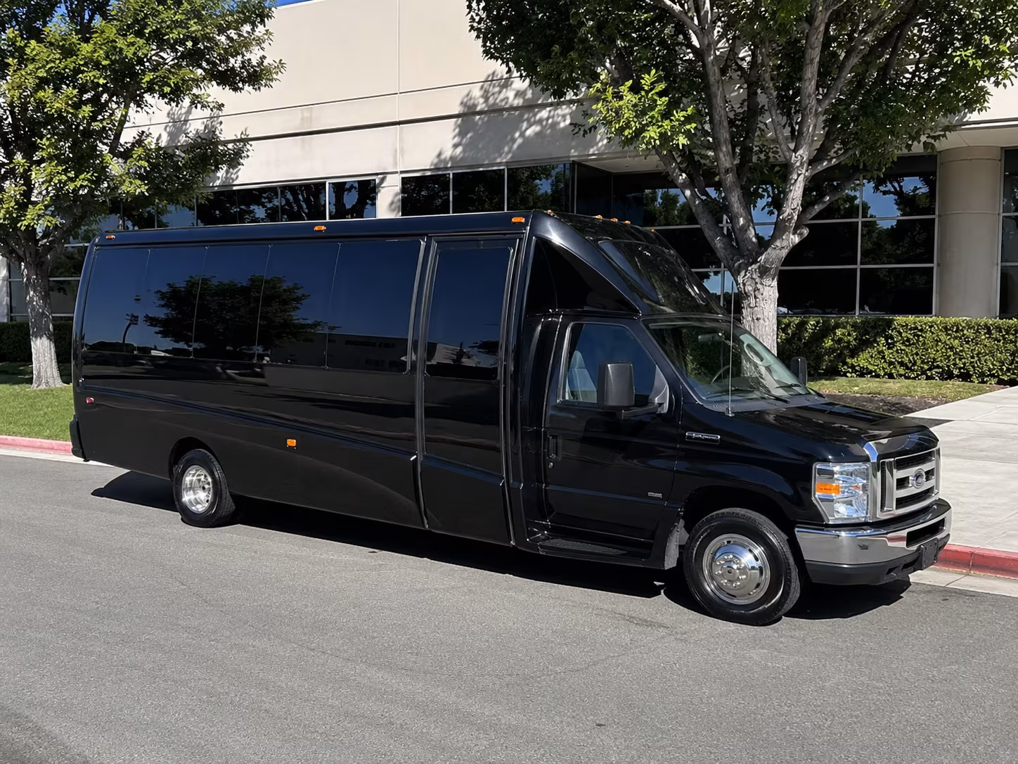El Paso Birthday, Sweet 16, & Quinceañera Party Bus Rentals