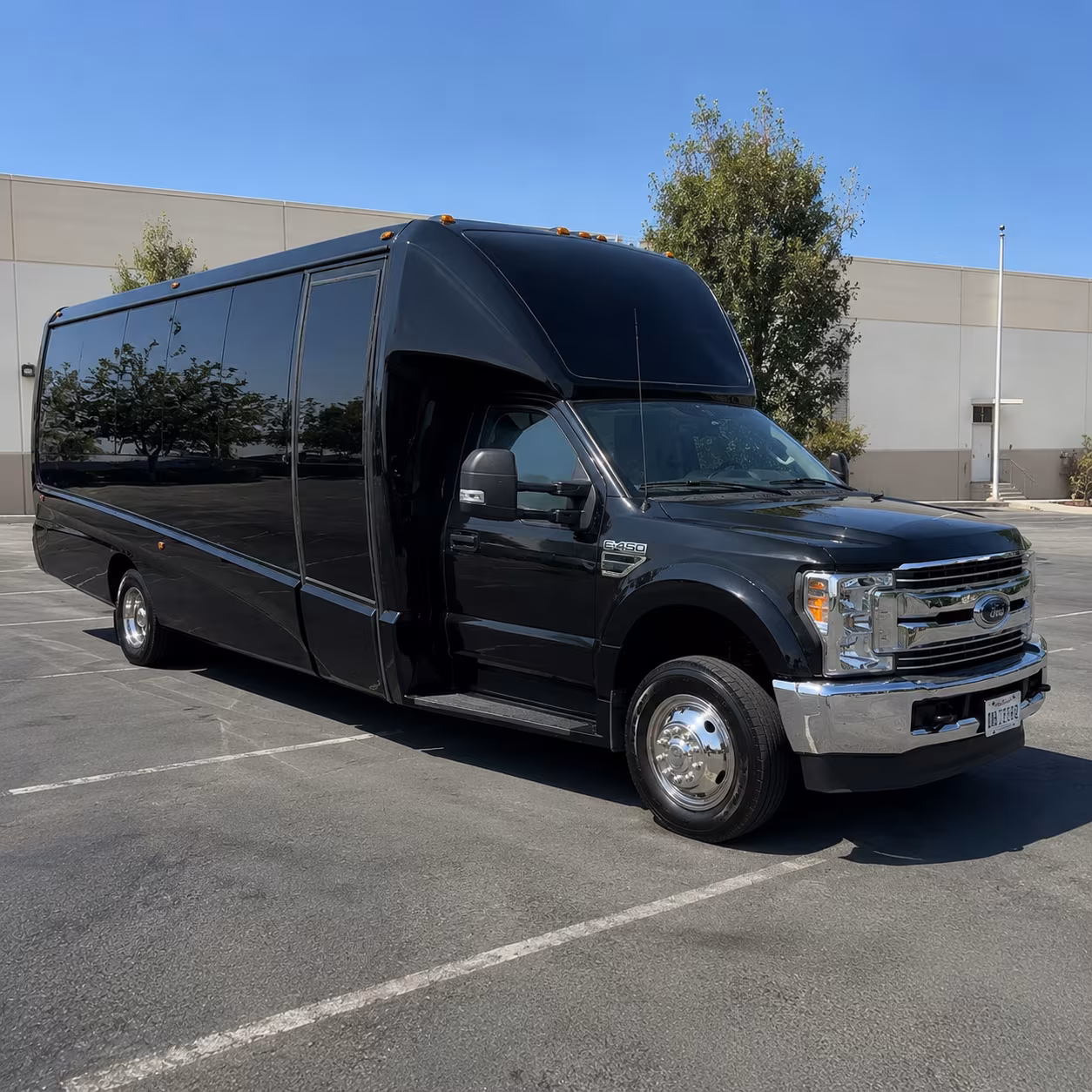El Paso Birthday, Sweet 16, & Quinceañera Transportation party bus exterior