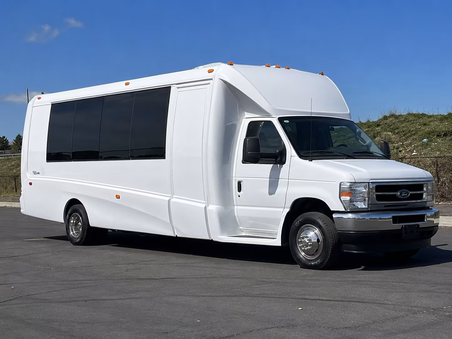 El Paso Birthday, Sweet 16, & Quinceañera Transportation onboard seating